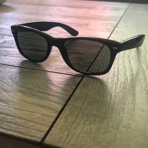 Ray ban women’s sunglasses